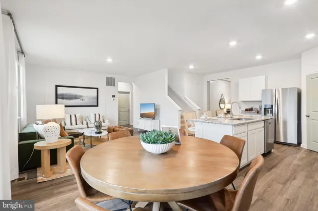 $519,990 | 127 Woodford Drive, Stephens City, VA 22655