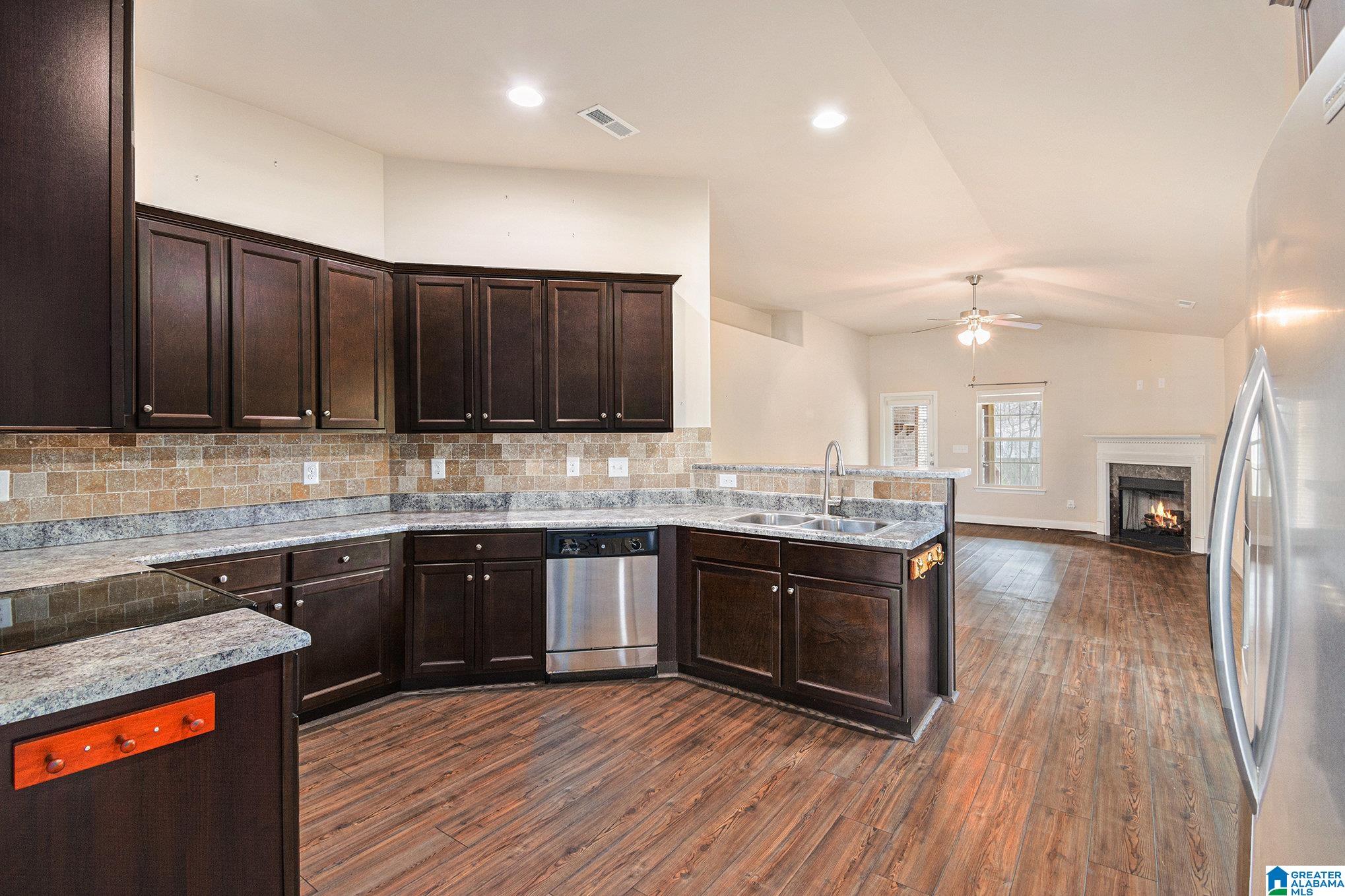 312 Golden Meadows Place Alabaster, AL 35007 - Photo 11 of 26