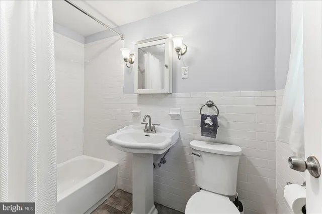 $599,900 | 250 Glen Mills Road, Glen Mills, PA 19342