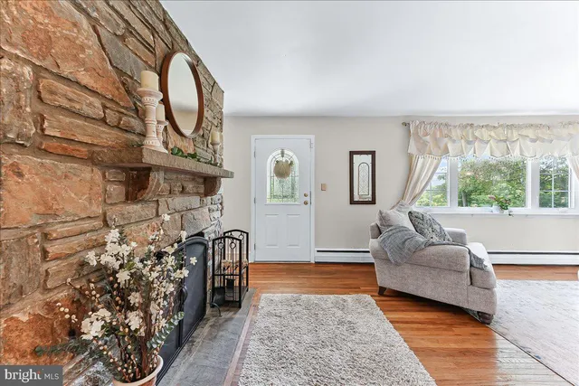 $599,900 | 250 Glen Mills Road, Glen Mills, PA 19342