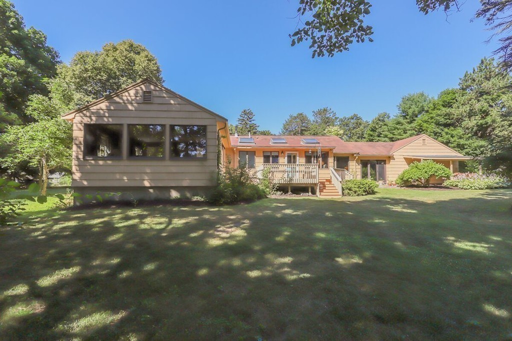23 Hemlock Road Boxford, MA 01921 - Photo 1 of 26