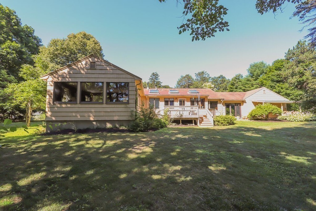 23 Hemlock Road Boxford, MA 01921 - Photo 5 of 26