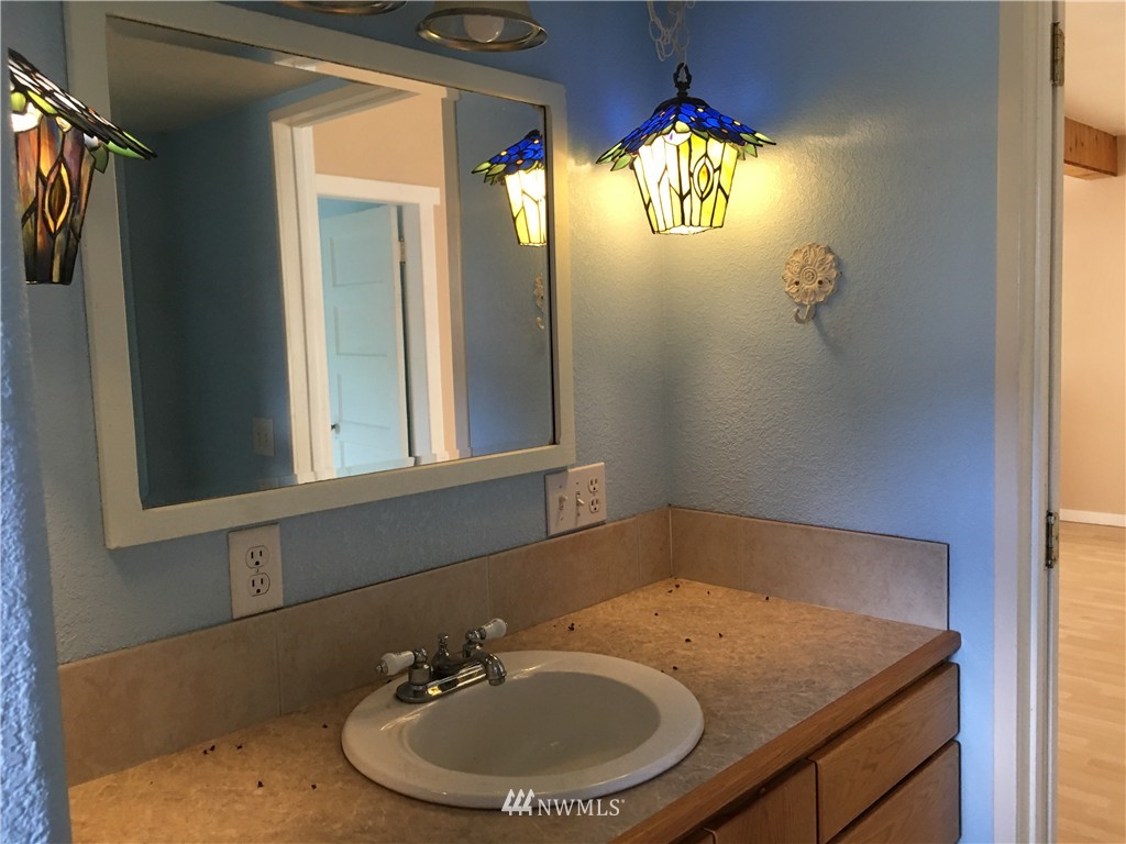 32 Truman Nelson Road Oroville, WA 98844 - Photo 4 of 9 Gallery Image 4