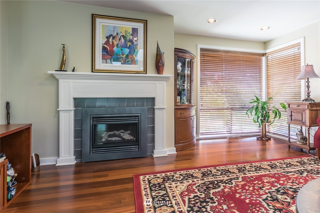 14309 Southeast 169th Street Renton, WA 98058 - Photo 4 of 25 Gallery Image 4