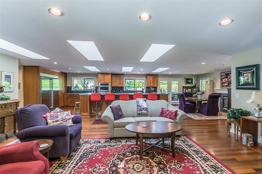 14309 Southeast 169th Street Renton, WA 98058 - Photo 5 of 25 Gallery Image 5