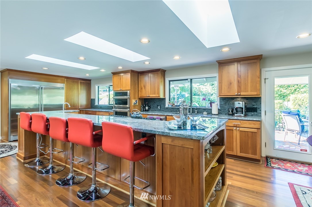 14309 Southeast 169th Street Renton, WA 98058 - Photo 7 of 25 Gallery Image 7