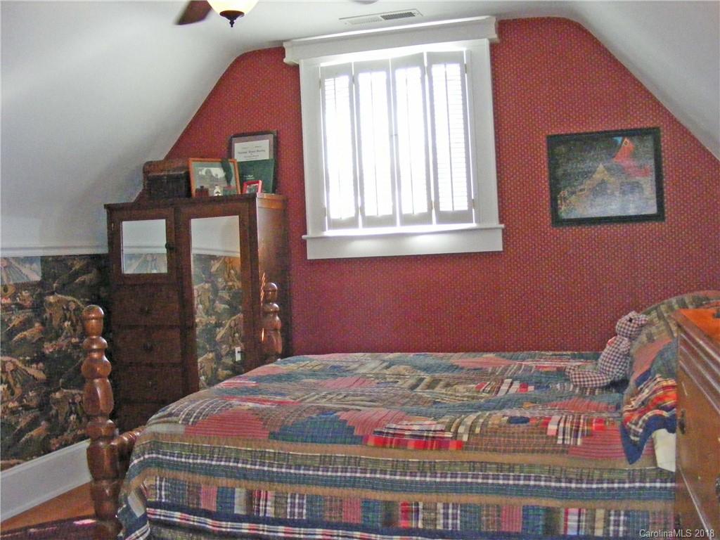 254 Bailey Road Candler, NC 28715 - Photo 20 of 24 Gallery Image 20