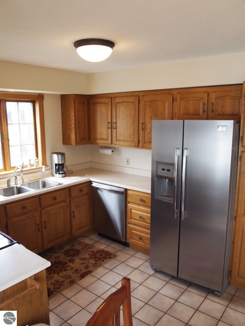 6131 South Betsie River Road Interlochen, MI 49643 - Photo 9 of 31 1745950-8.JPG