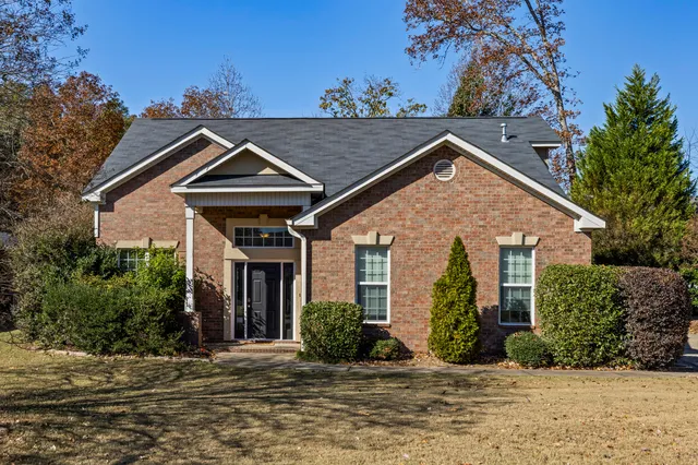 $314,900 | 215 Bainbridge Drive, Aiken, SC 29803