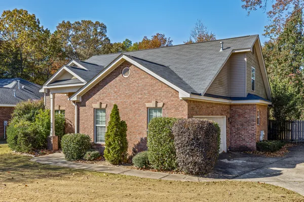 $299,000 | 215 Bainbridge Drive, Aiken, SC 29803