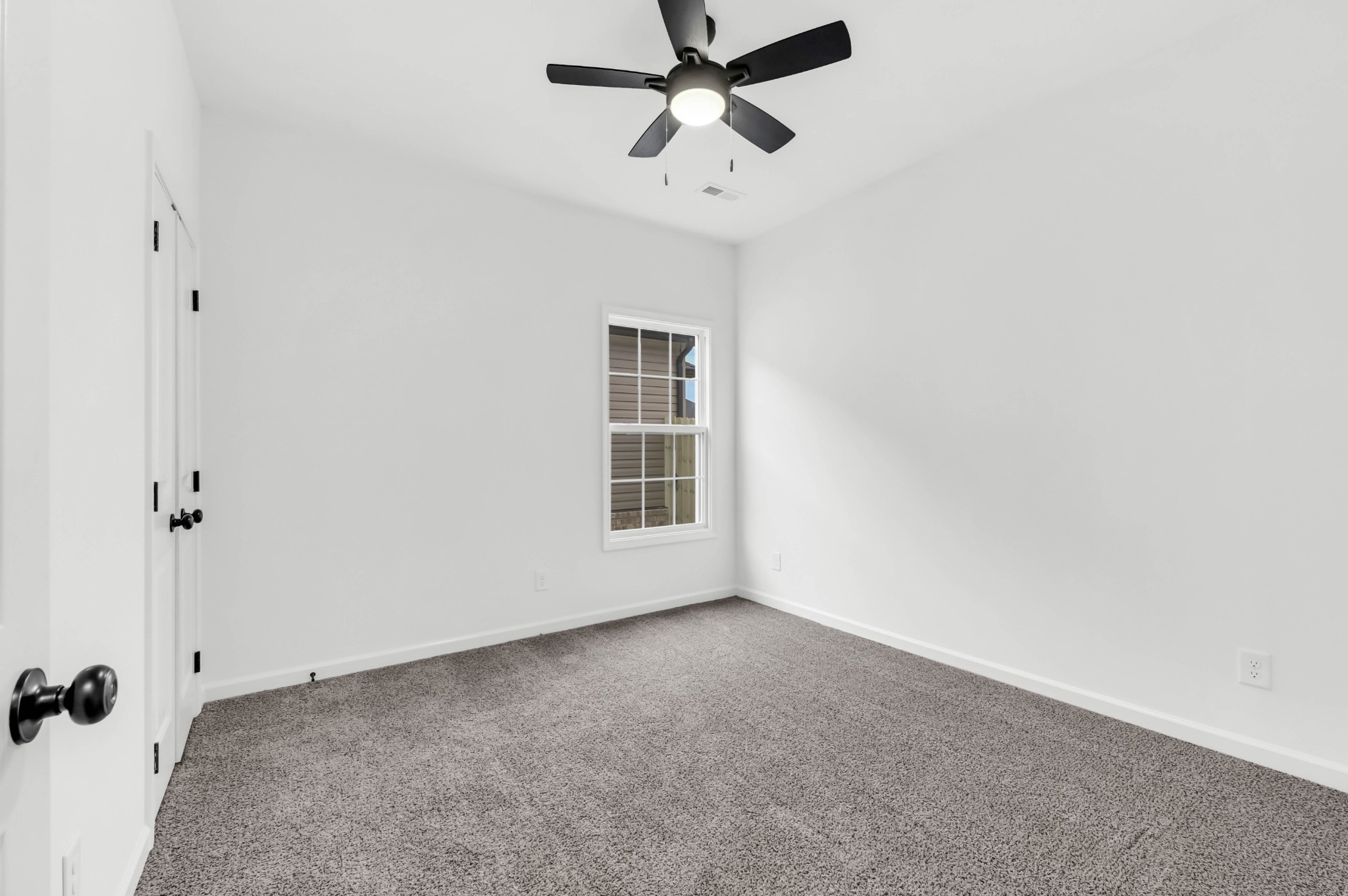 637 Woodrush Drive Clarksville, TN 37040 - Photo 32 of 42