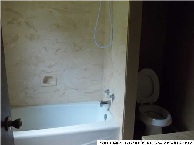 2041 General Cleburne Avenue Baton Rouge, LA 70810 - Photo 7 of 7 Gallery Image 7
