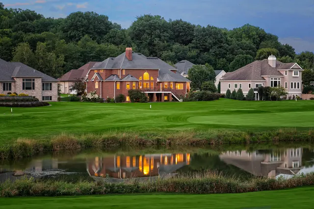 $1,880,000 | 3312 Augusta Lane, Onalaska, WI 54650