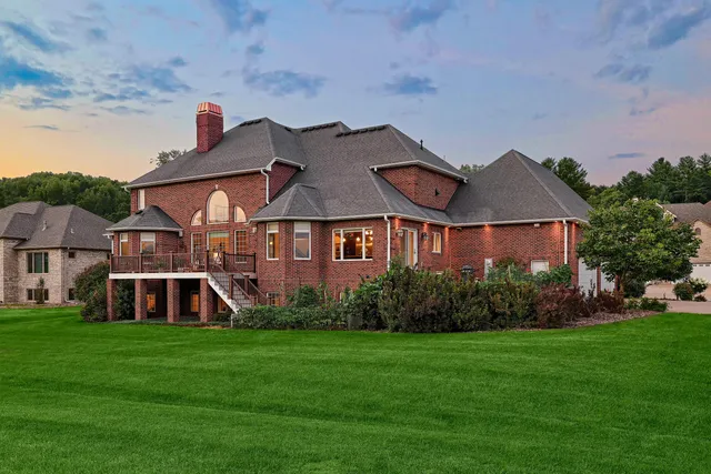 $1,880,000 | 3312 Augusta Lane, Onalaska, WI 54650