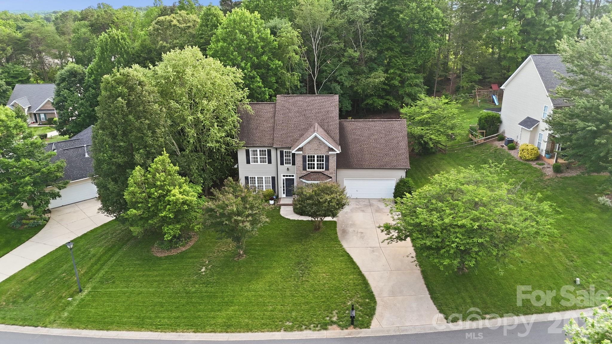 470 Fox Ridge Court Denver, NC 28037 - Photo 3 of 38