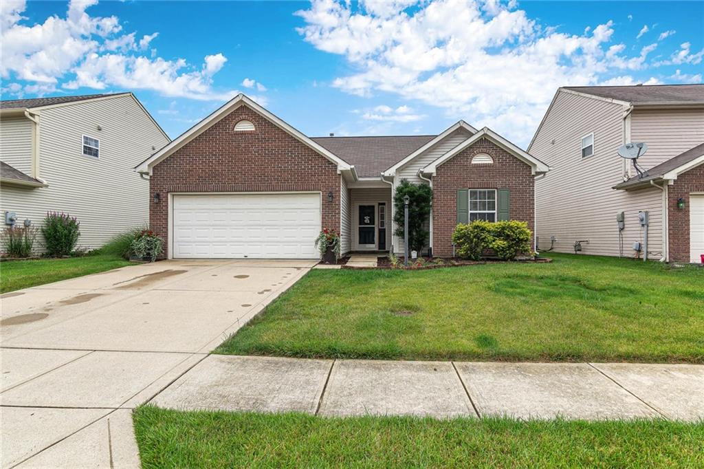 11124 Schoolhouse Road Fishers, IN 46037 - Photo 1 of 30 Gallery Image 1