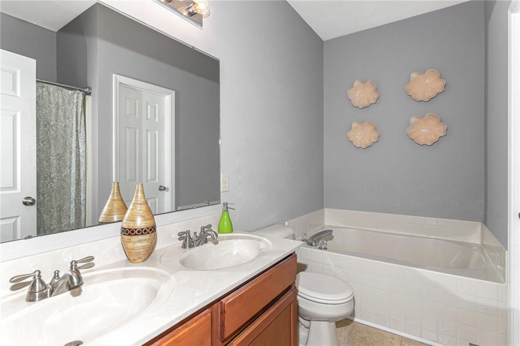 11124 Schoolhouse Road Fishers, IN 46037 - Photo 20 of 30 Gallery Image 20