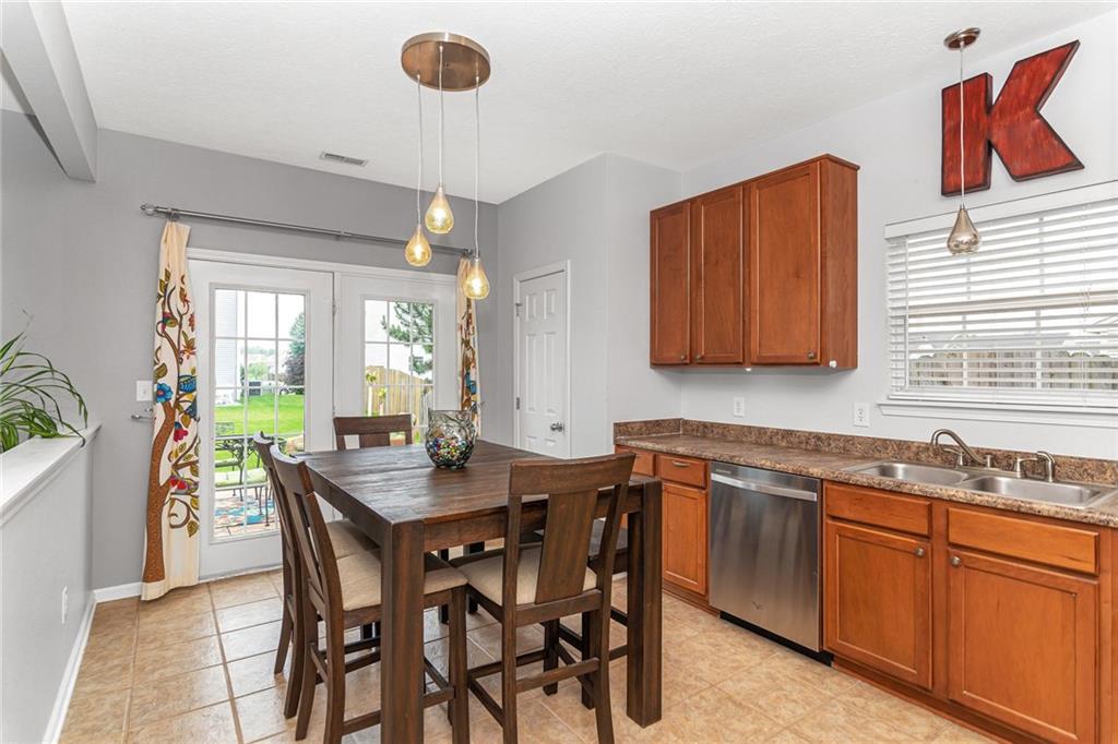 11124 Schoolhouse Road Fishers, IN 46037 - Photo 10 of 30 Gallery Image 10