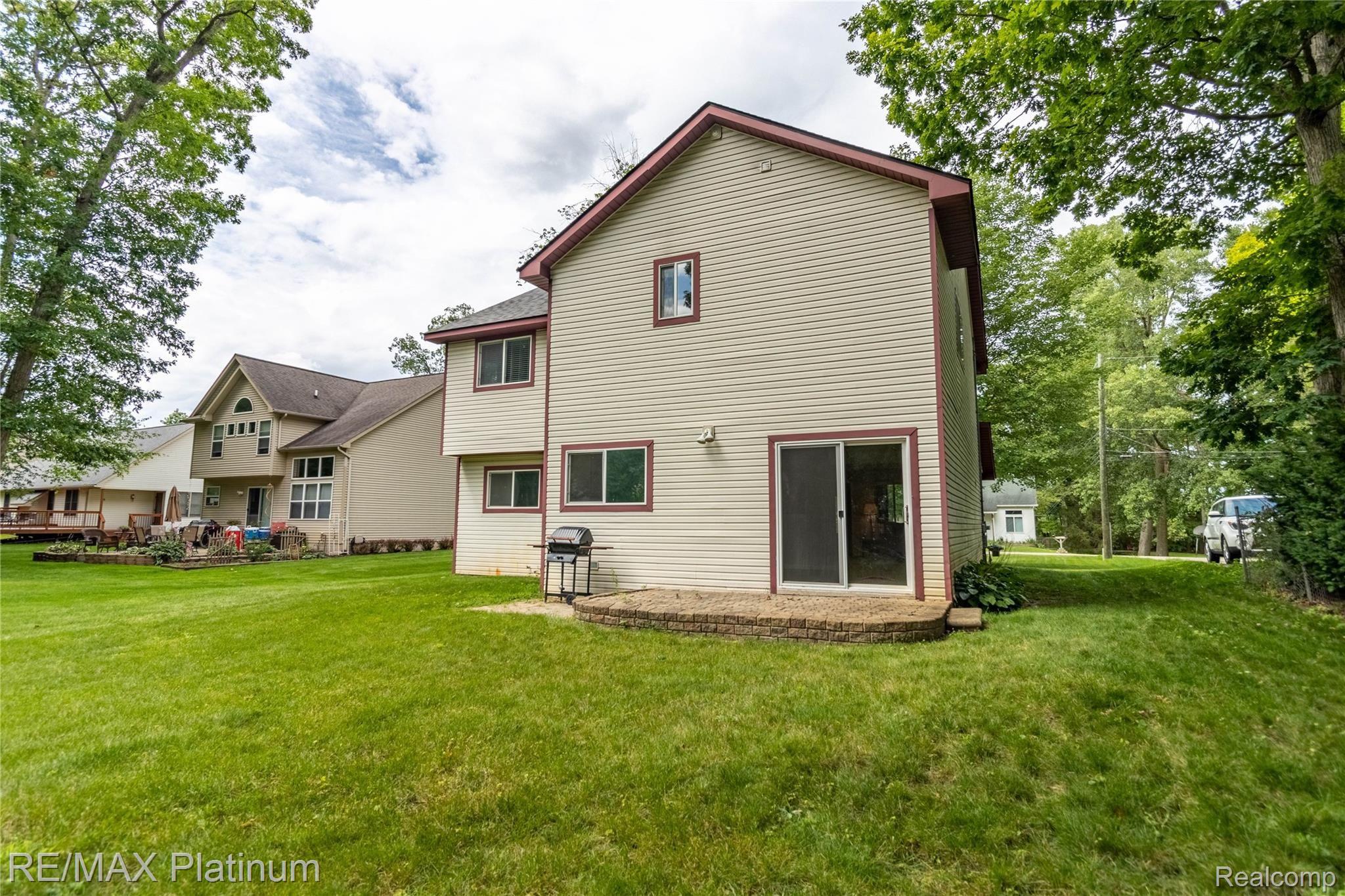 1500 Remsing Street Hartland, MI 48353 - Photo 36 of 39 5.Back