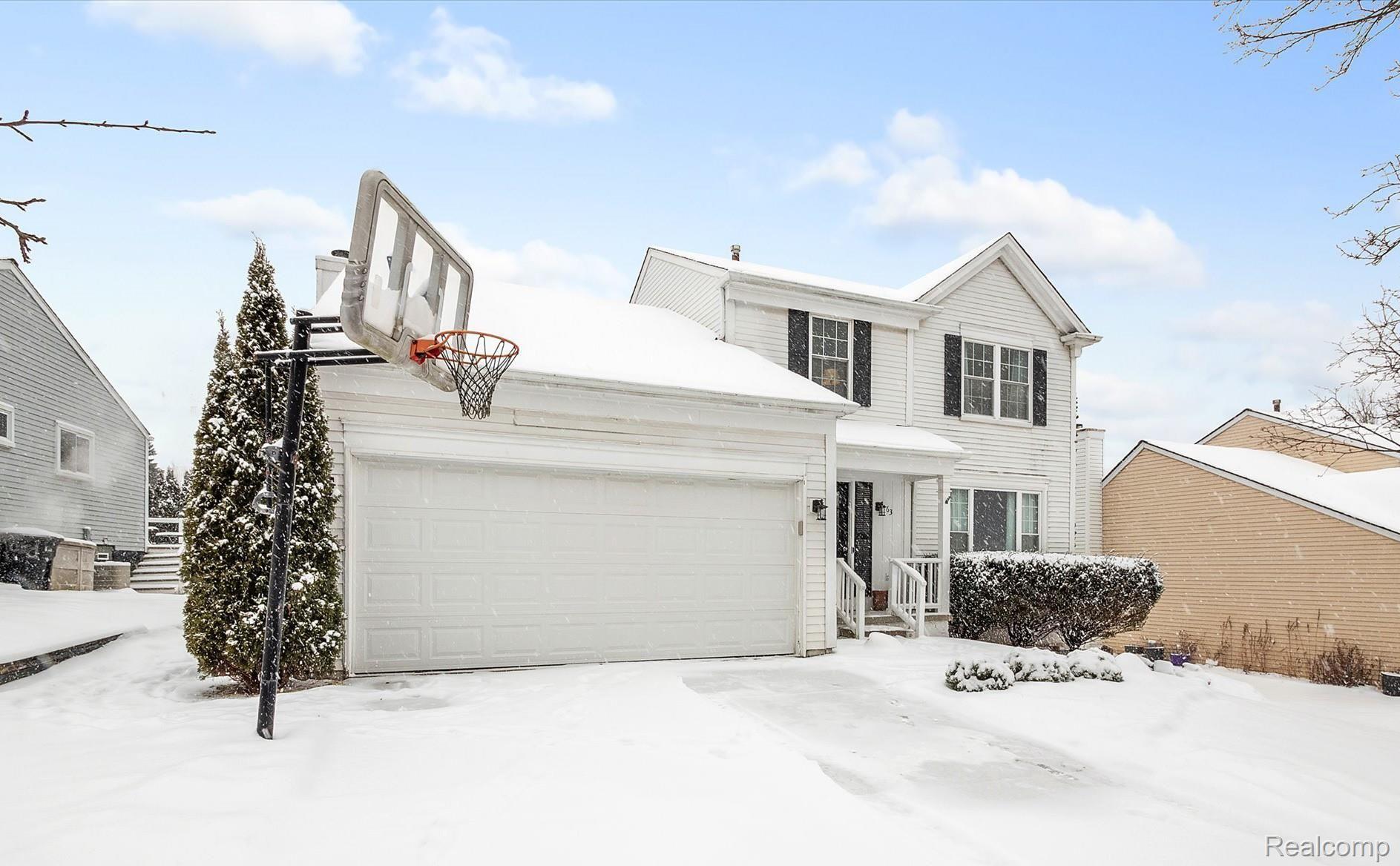 163 Whitney Drive Rochester, MI 48307 - Photo 3 of 42 38-163-Whitney-Dr- (2)_edited.jpg