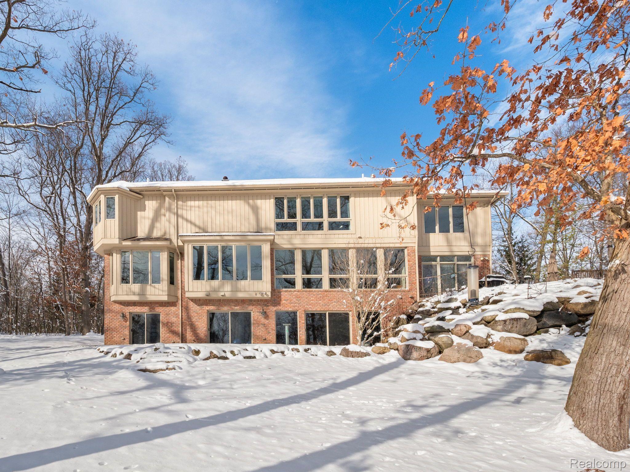4880 Dow Ridge Road West Bloomfield, MI 48324 - Photo 29 of 34 Gallery Image 29