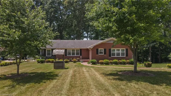 $350,000 | 4018 Snyder Drive, Winston-Salem, NC 27127
