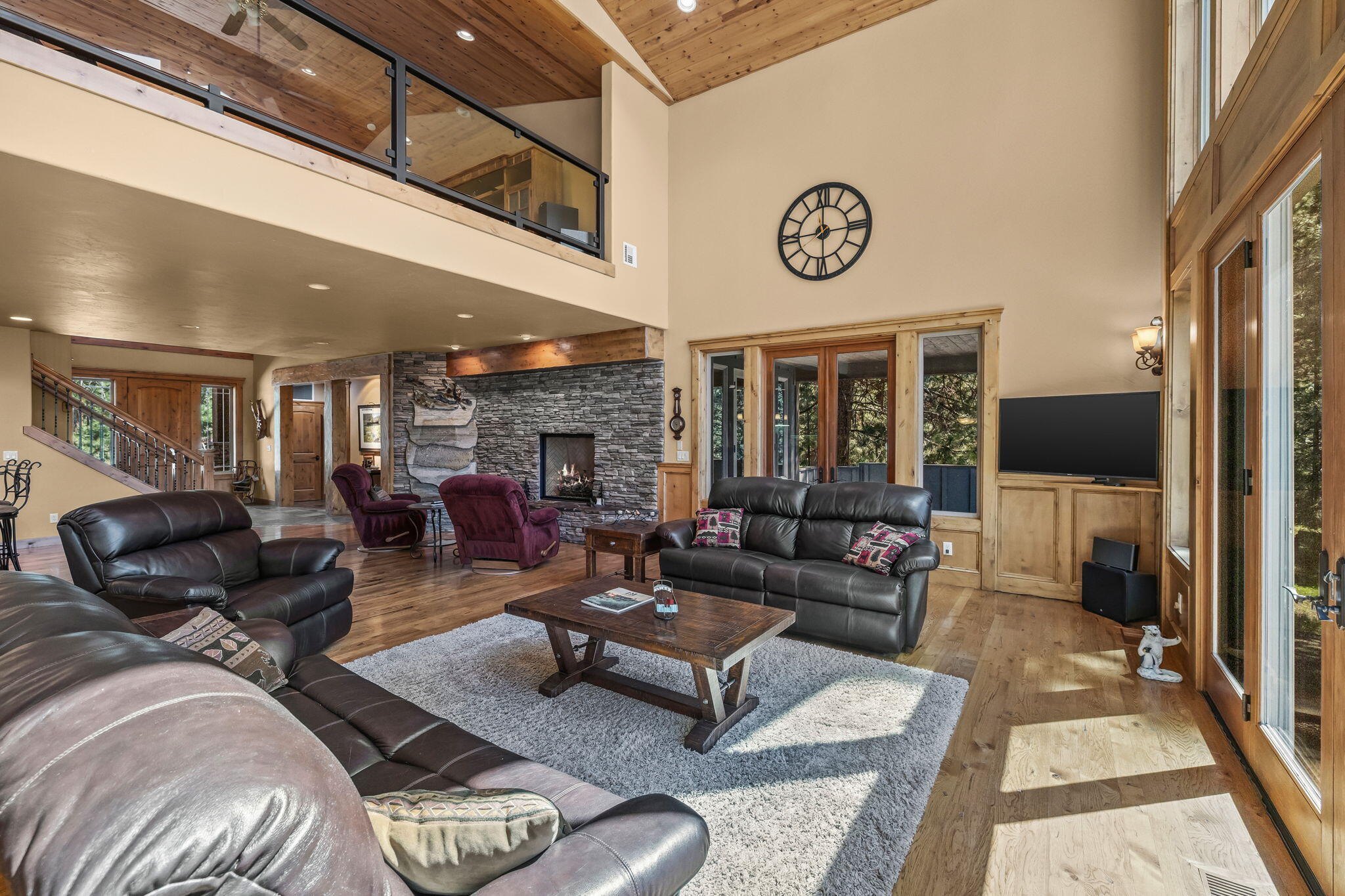 17267 Kingsburg Road Bend, OR 97707 - Photo 12 of 88 2026_05_11_17267_kingsburg_road-9
