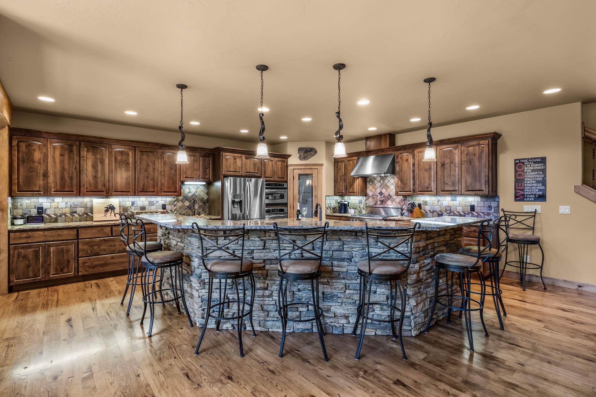 17267 Kingsburg Road Bend, OR 97707 - Photo 18 of 88 2026_05_11_17267_kingsburg_road-19