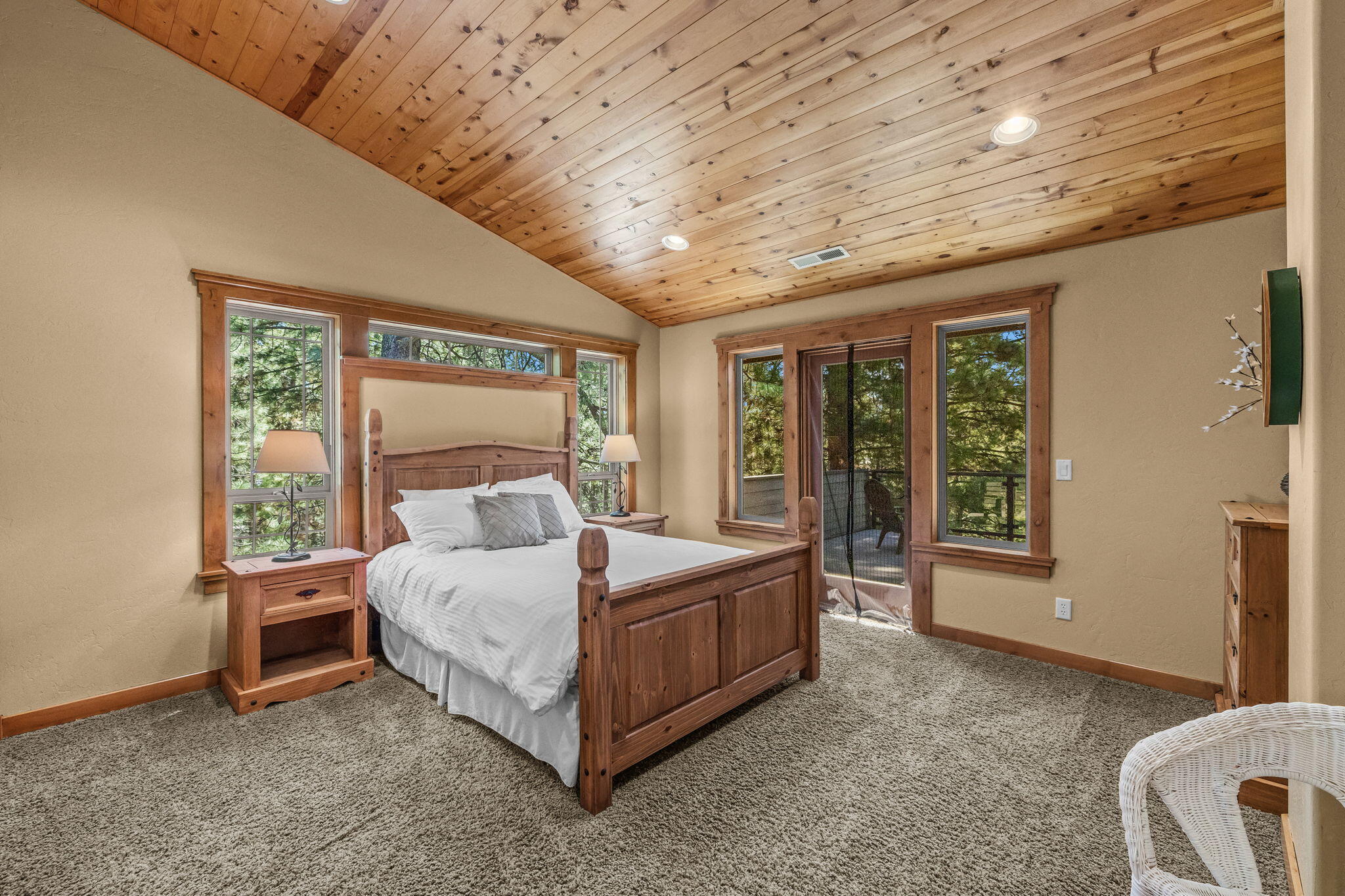 17267 Kingsburg Road Bend, OR 97707 - Photo 44 of 88 2026_05_11_17267_kingsburg_road-54