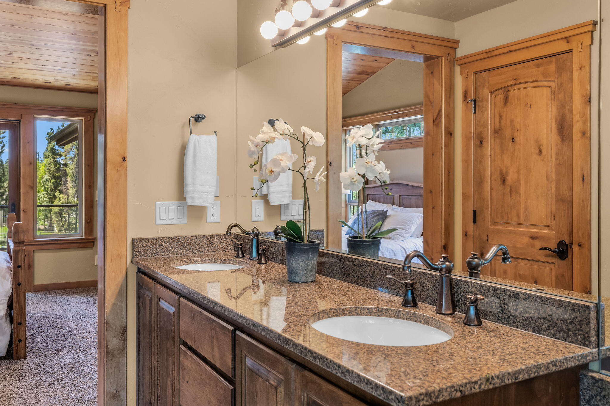 17267 Kingsburg Road Bend, OR 97707 - Photo 49 of 88 2026_05_11_17267_kingsburg_road-58