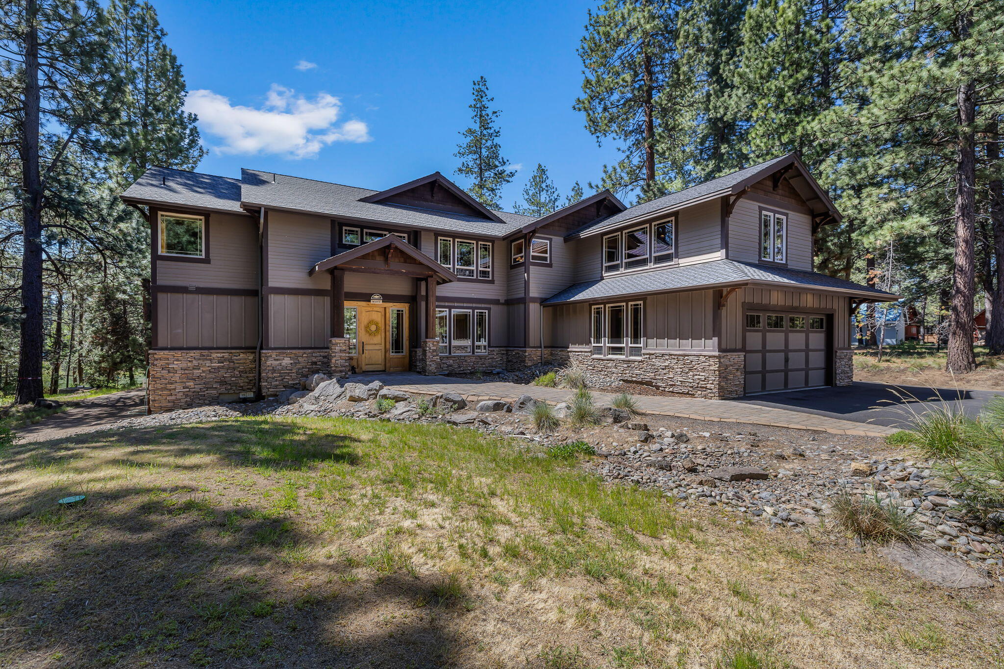 17267 Kingsburg Road Bend, OR 97707 - Photo 6 of 88 2026_05_11_17267_kingsburg_road-2