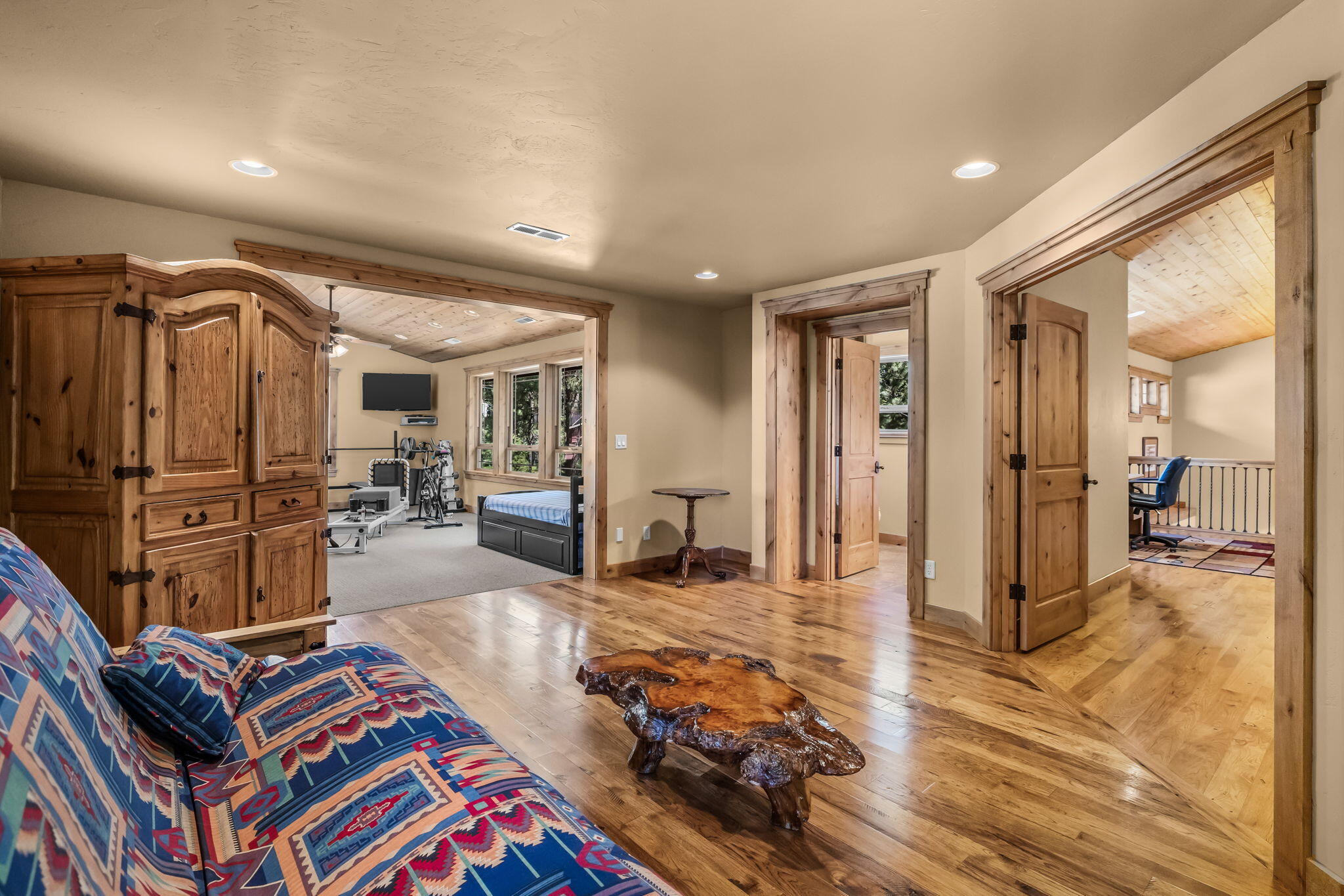 17267 Kingsburg Road Bend, OR 97707 - Photo 62 of 88 2026_05_11_17267_kingsburg_road-76