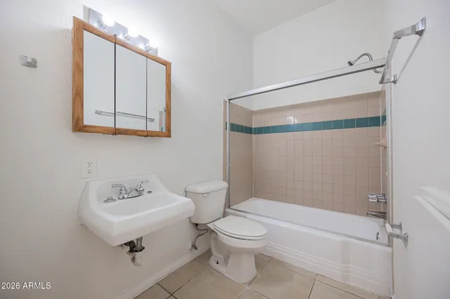 $895 | 903 South Kenwood Circle, Unit 4, Tempe, AZ 85281