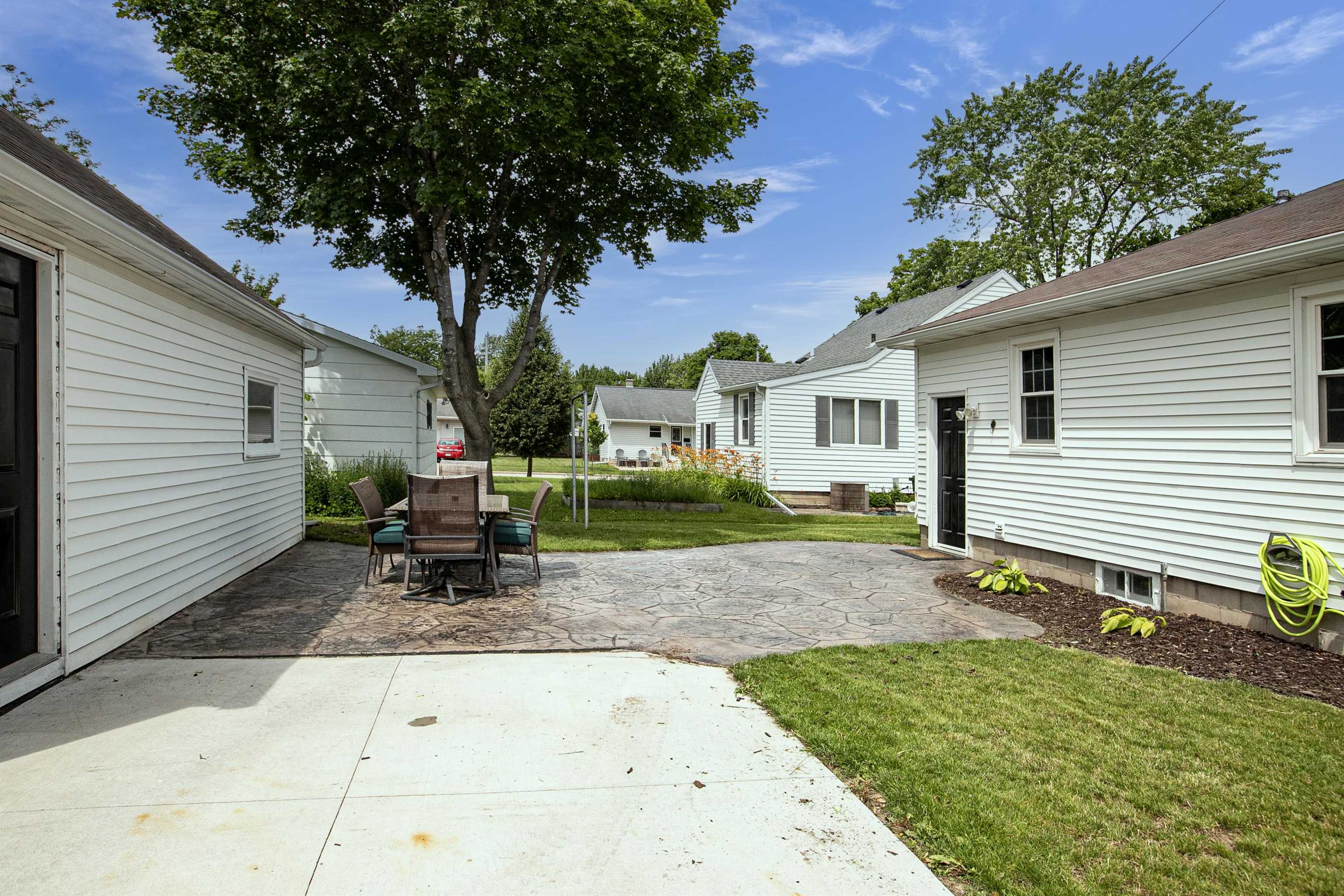 209 East 2nd Street Kimberly, WI 54136 - Photo 9 of 25