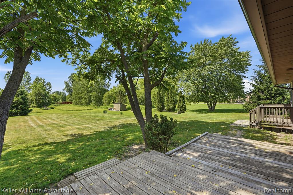 48053 Harris Road Belleville, MI 48111 - Photo 29 of 37