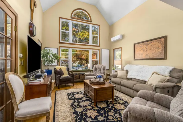 $849,000 | 88 Joe Thompson Road, Marstons Mills, MA 02648