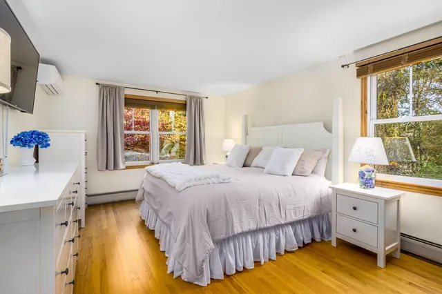 $849,000 | 88 Joe Thompson Road, Marstons Mills, MA 02648