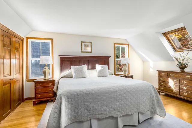 $849,000 | 88 Joe Thompson Road, Marstons Mills, MA 02648