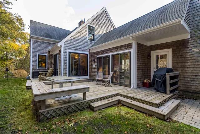 $849,000 | 88 Joe Thompson Road, Marstons Mills, MA 02648