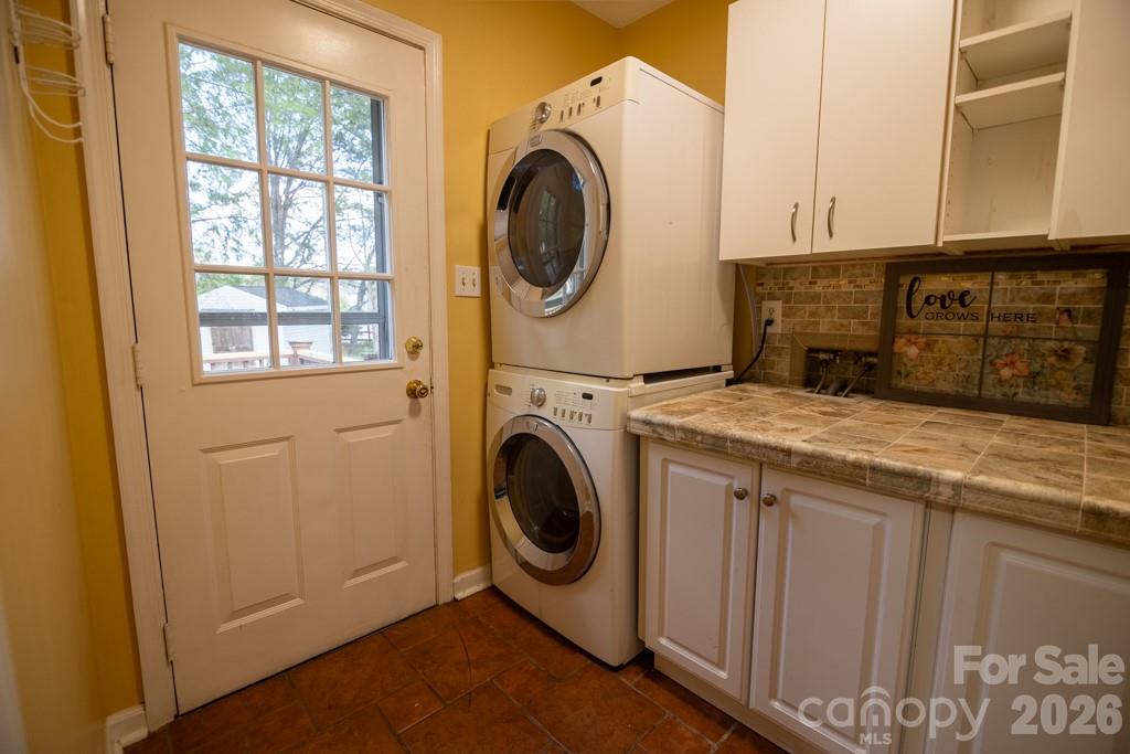 2232 Lawton Bluff Road Charlotte, NC 28226 - Photo 27 of 42 a utility room with dryer and washer