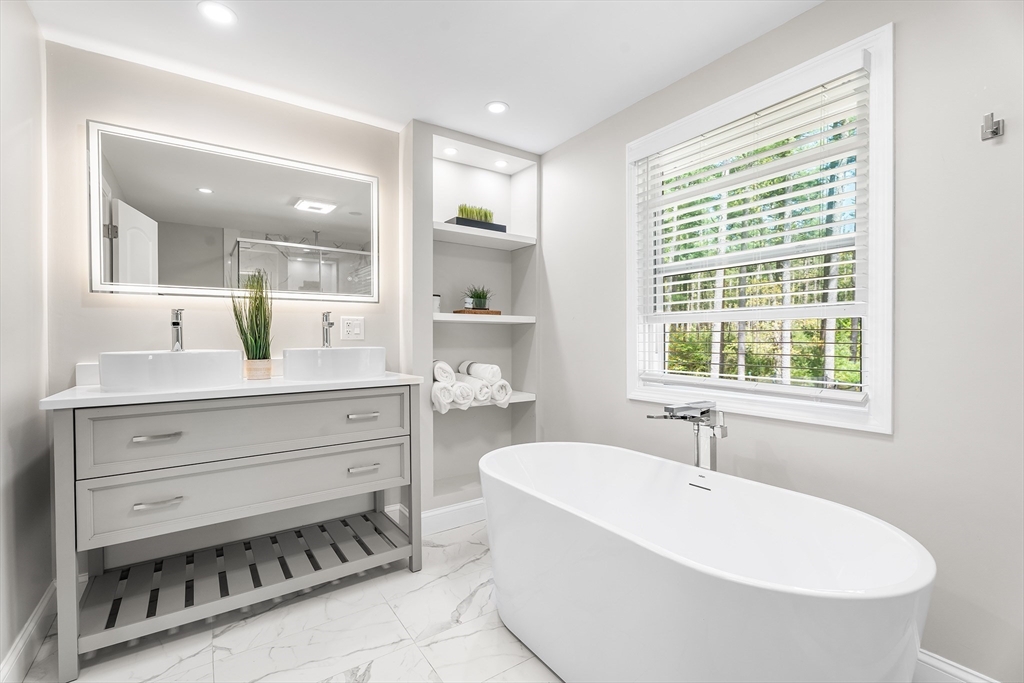 95 Fearing Hill Road Wareham, MA 02576 - Photo 19 of 41 Gallery Image 19