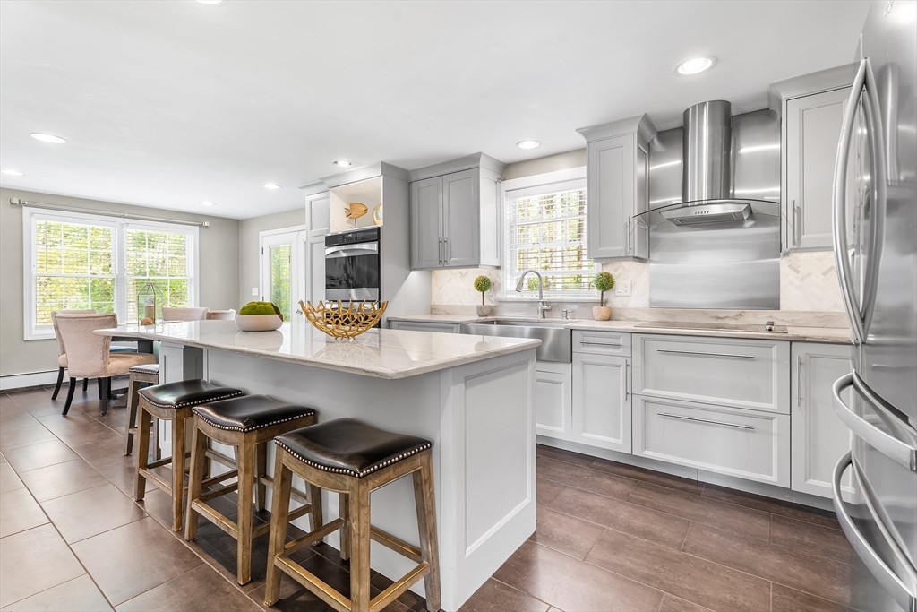 95 Fearing Hill Road Wareham, MA 02576 - Photo 5 of 41 Gallery Image 5