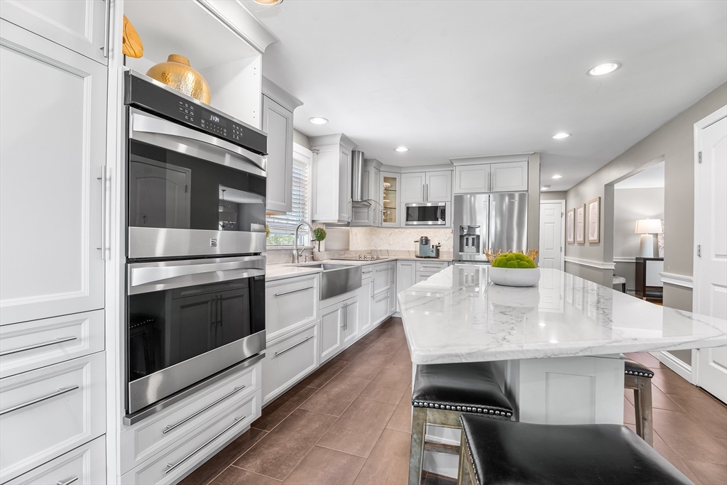 95 Fearing Hill Road Wareham, MA 02576 - Photo 9 of 41 Gallery Image 9