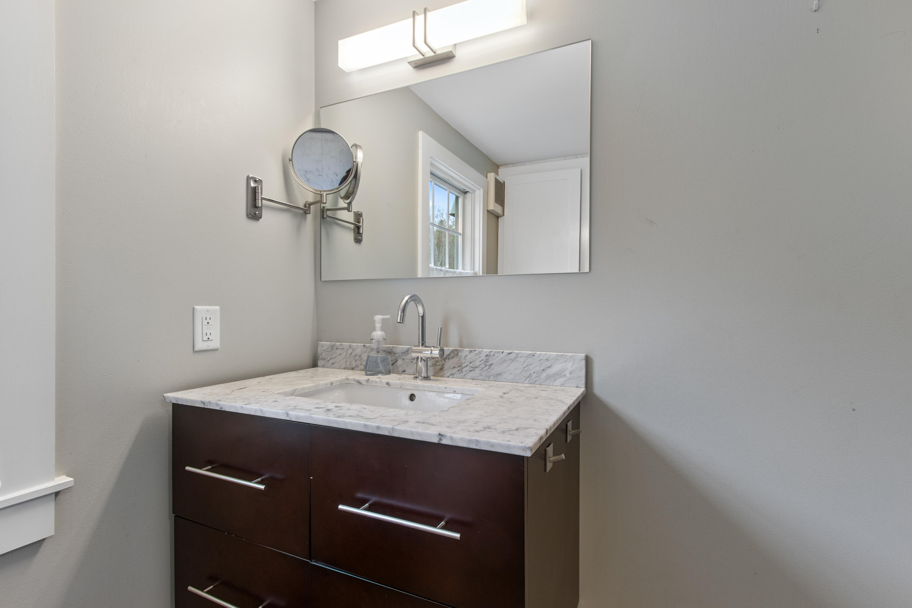 243 Falmouth Road Falmouth, ME 04105 - Photo 31 of 39 202605013KP-61043