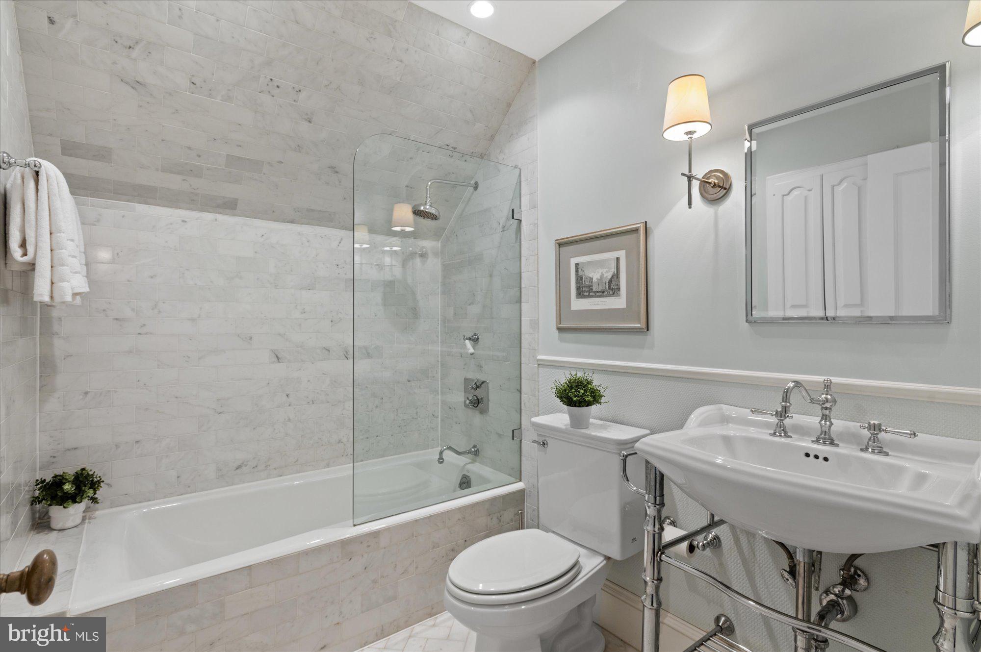 4221 Fordham Road Northwest Washington, DC 20016 - Photo 26 of 36 Secondary Bathroom