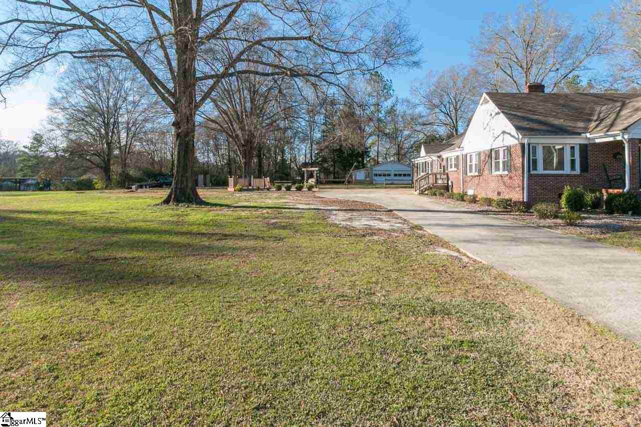 105 Henry Street Clinton, SC 29325 - Photo 10 of 16 Gallery Image 10