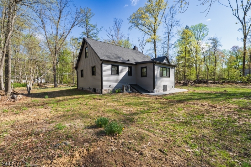 347 Zion Road Hillsborough, NJ 08844 - Photo 7 of 44