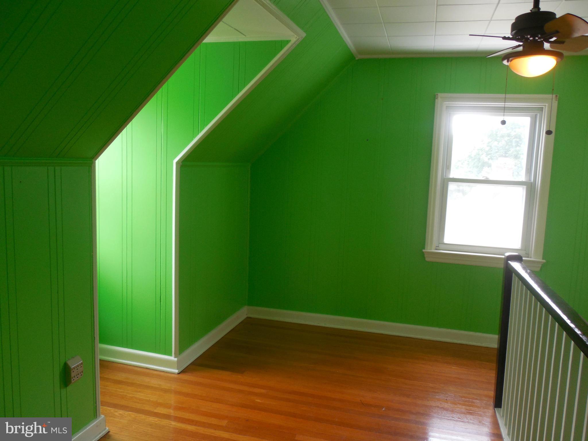 1021 Columbia Road Hagerstown, MD 21742 - Photo 8 of 14 Bedroom