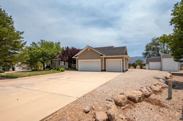 $750,000 | 2229 West 2350th Street North, Cedar City, UT 84721