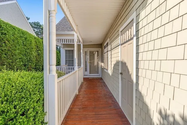 a view of a narrow alley